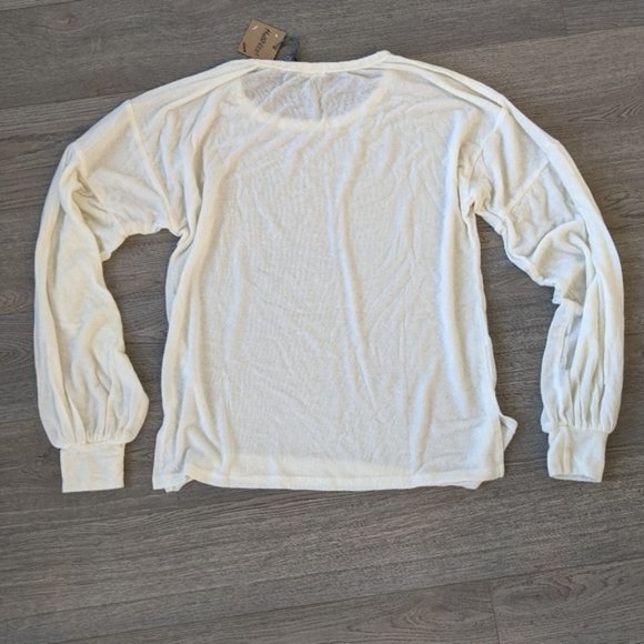 NWT / HELLO NITE / IVORY BALLOON SLEEVE TOP / SMALL - Picture 2 of 6